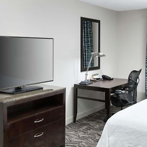 Premium Queen Room